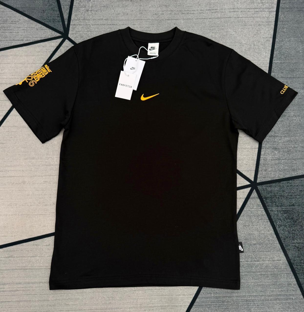 Nike Club Embroidered Swoosh Tee — Black