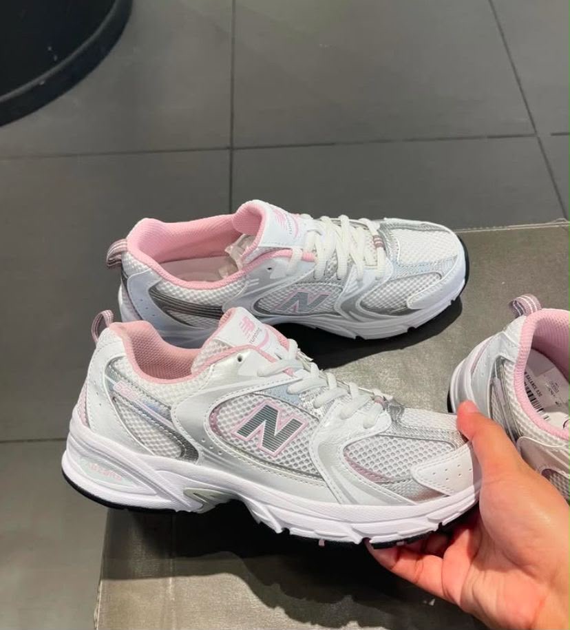 New Balance 530 White Pink