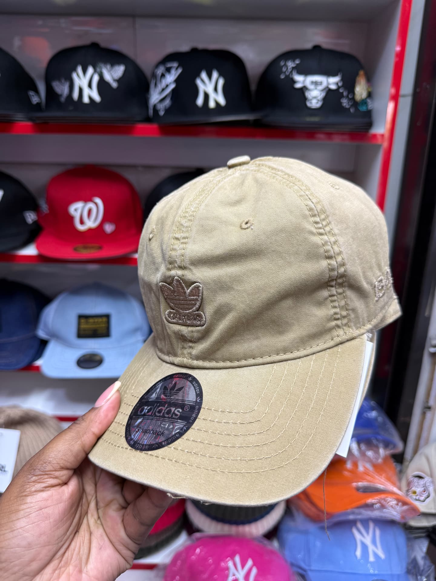 Adidas Trefoil Snapback — Beige