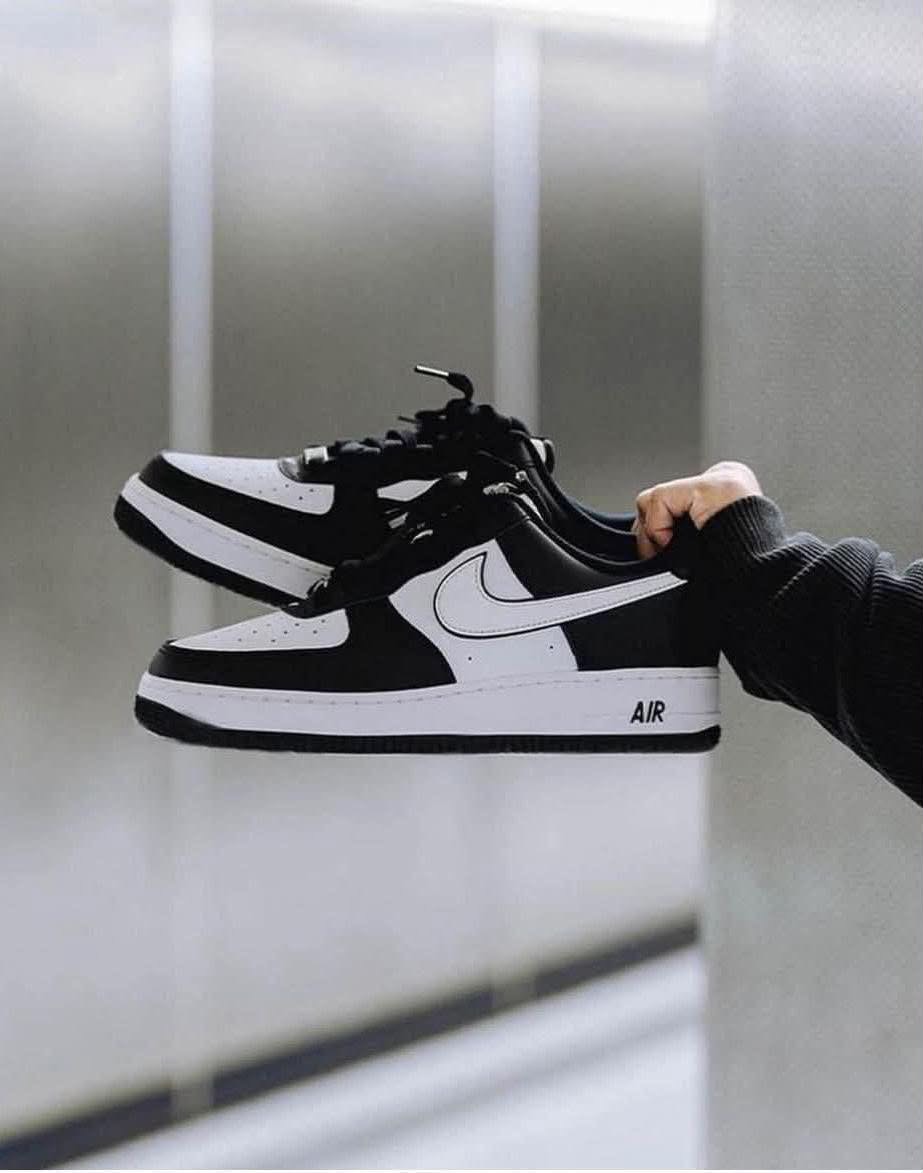 Nike Air Force 1 Low — Panda (Black/White)