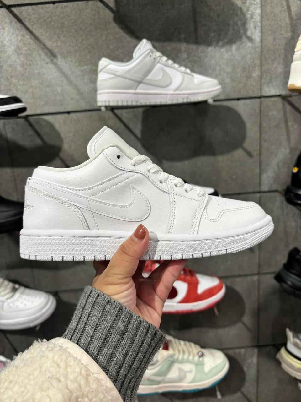 Air Jordan 1 Low Triple White