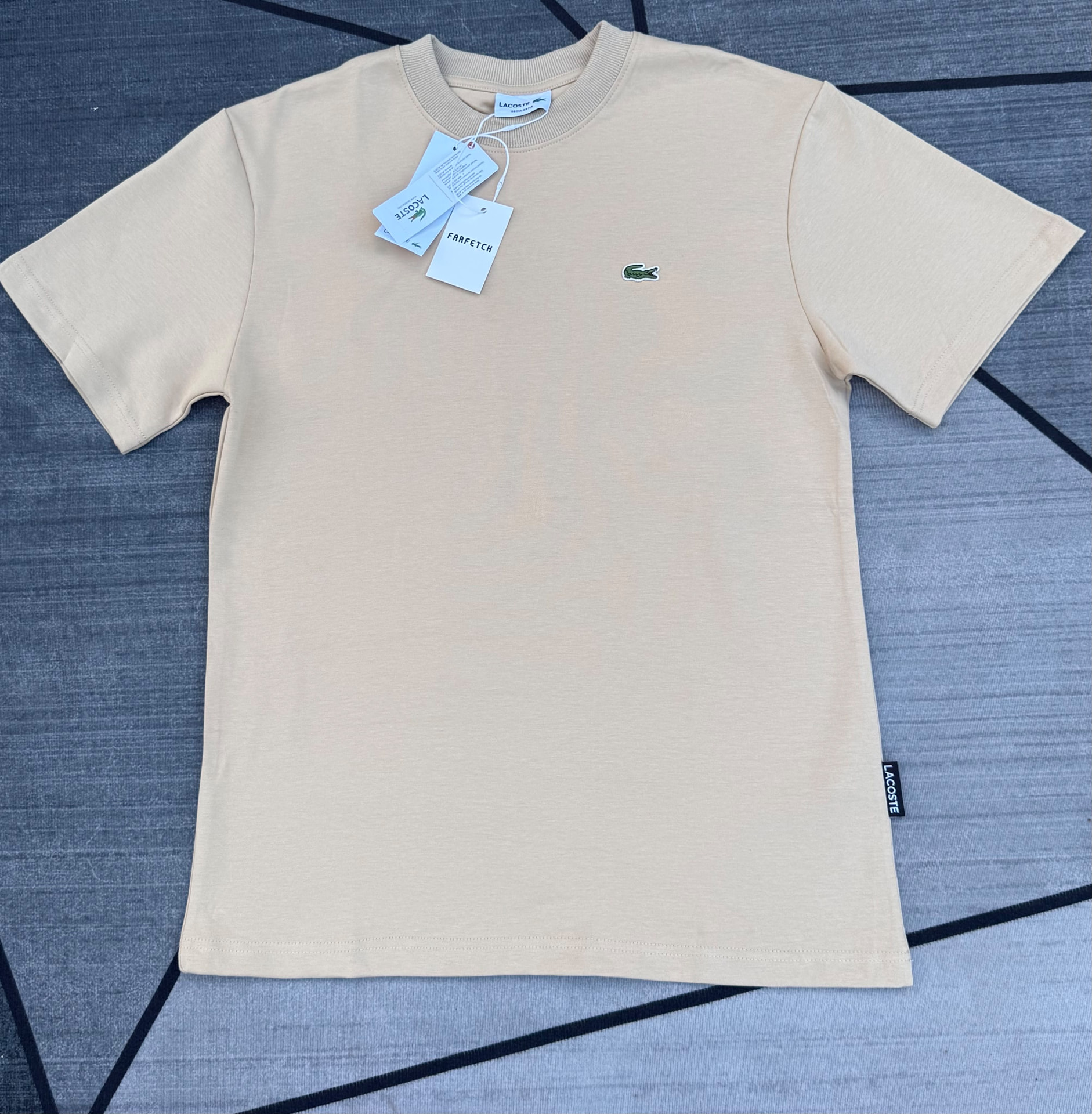 Lacoste Crest Tee — Beige